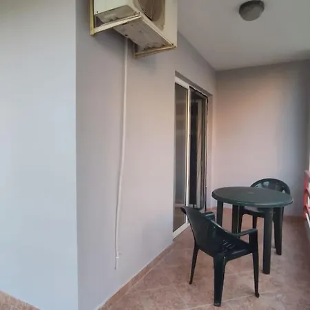 Golem Getaway Golem (Tirana)